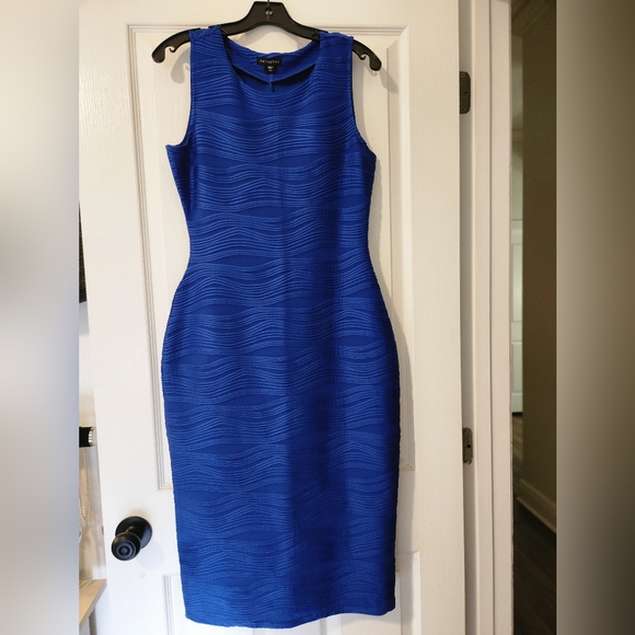 Metaphor Dresses & Skirts - Metaphor Cobalt Blue Wave Pattern Midi Dress